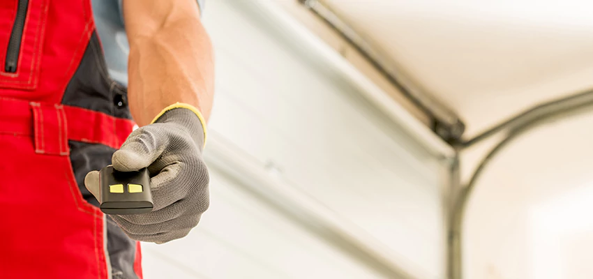 Residential Garage Door Security in Kingsburg, California