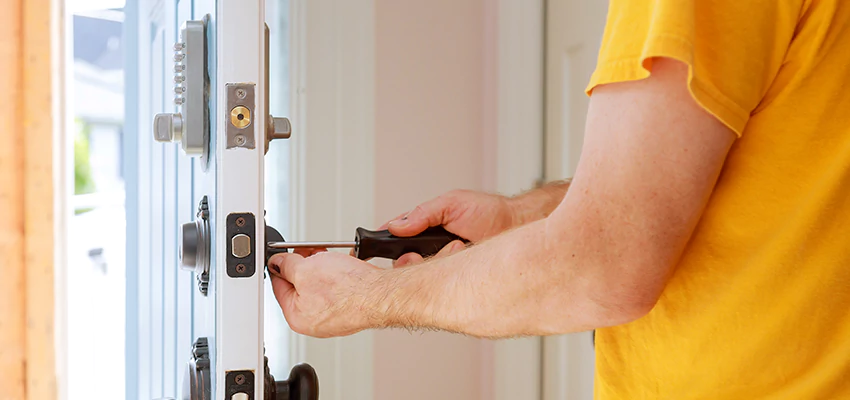 Eviction Locksmith For Key Fob Replacement Services in Kingsburg, CA