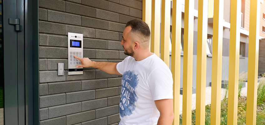 Locksmith Company For Smart Lock System Installation in Kingsburg, California